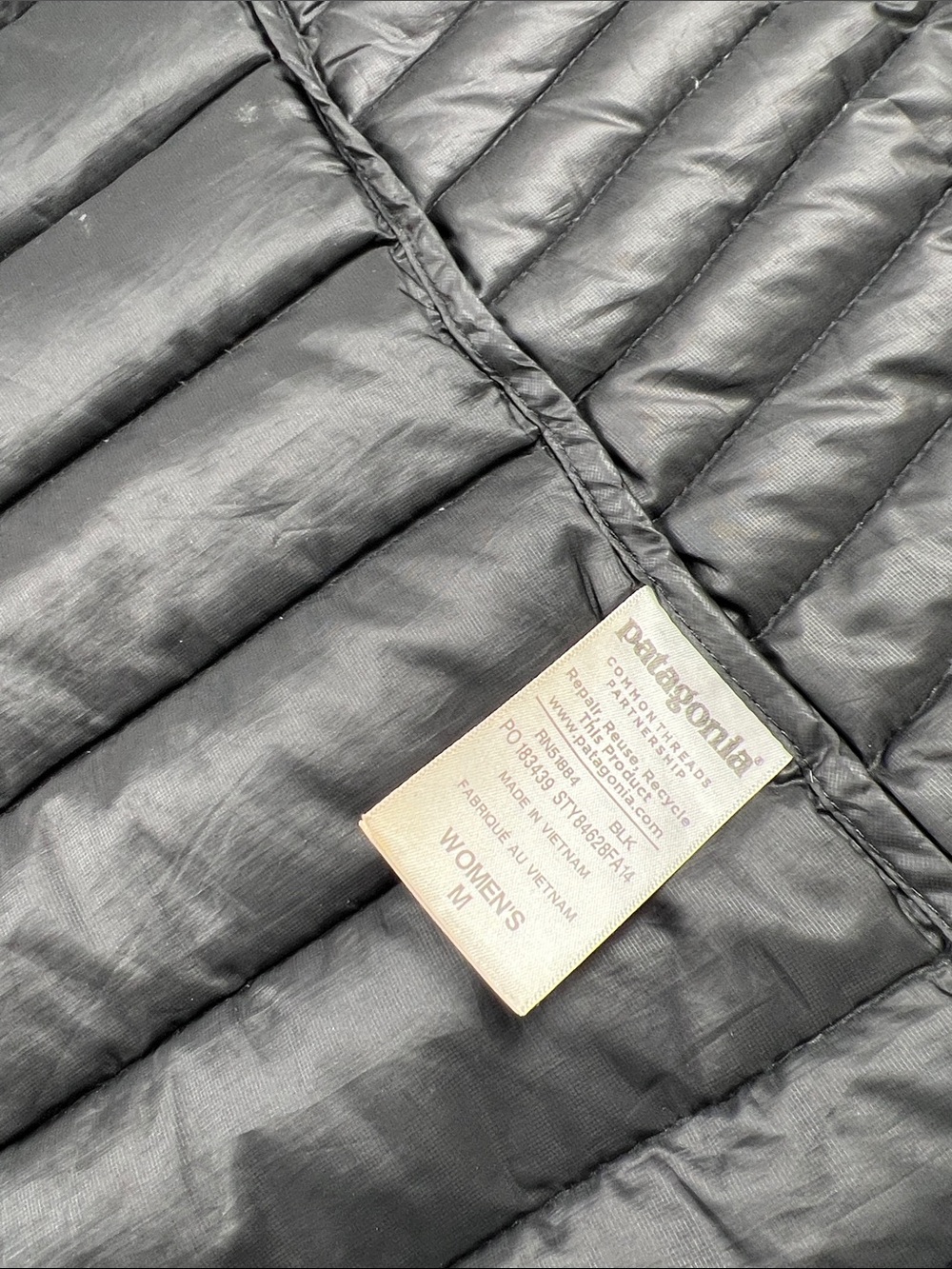 Patagonia Down Sweater Vest Puffer Women’s Medium - Picture 6 of 9